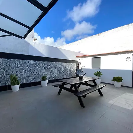 Semesterbostad Iris House Al Azores *